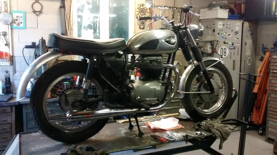 un avis sur cette moto ....... 201909021253154093